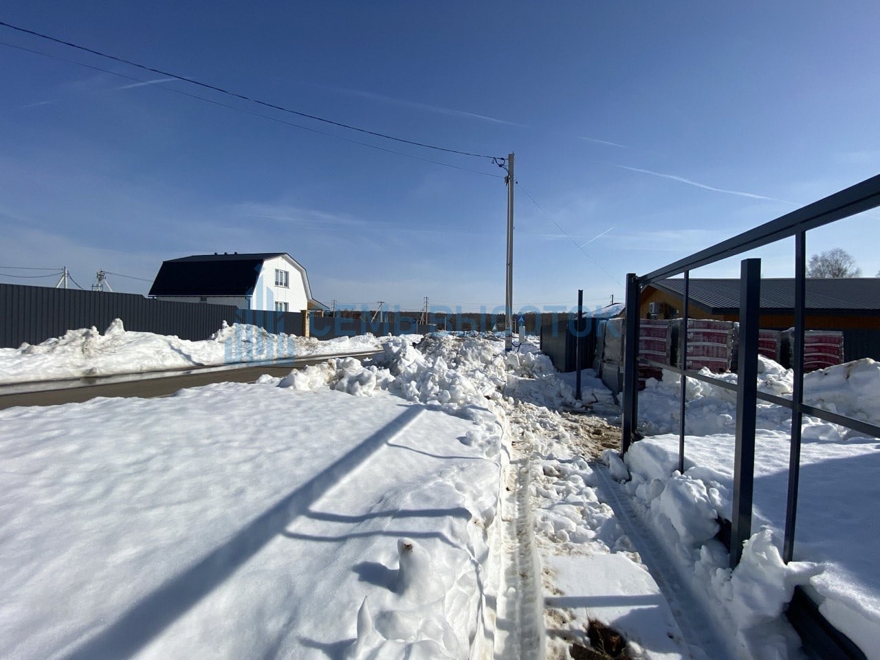 Дом, 121 м², уч. 7,79 сот., д. Минаево